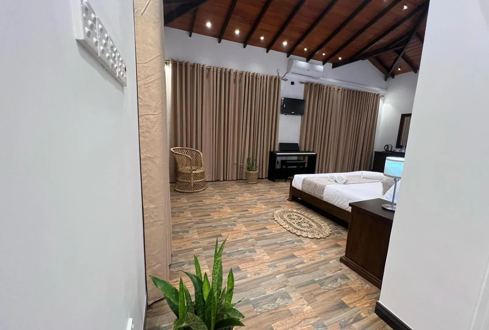 Villa Sole Канди